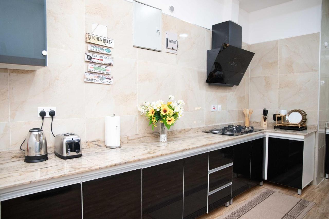 Kay'S Comfort Place Lekki Buitenkant foto